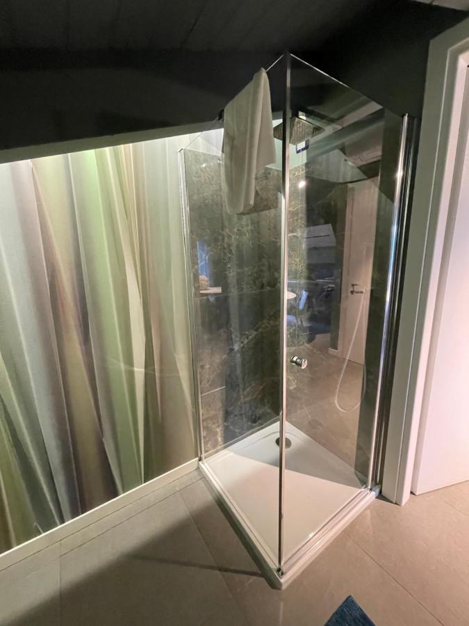 Art Design Bed & Breakfast Costa Volpino