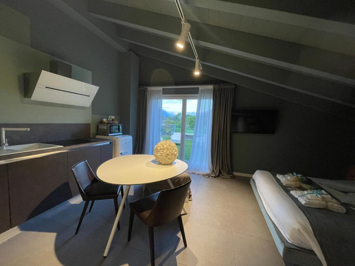 Art Design Bed & Breakfast Costa Volpino
