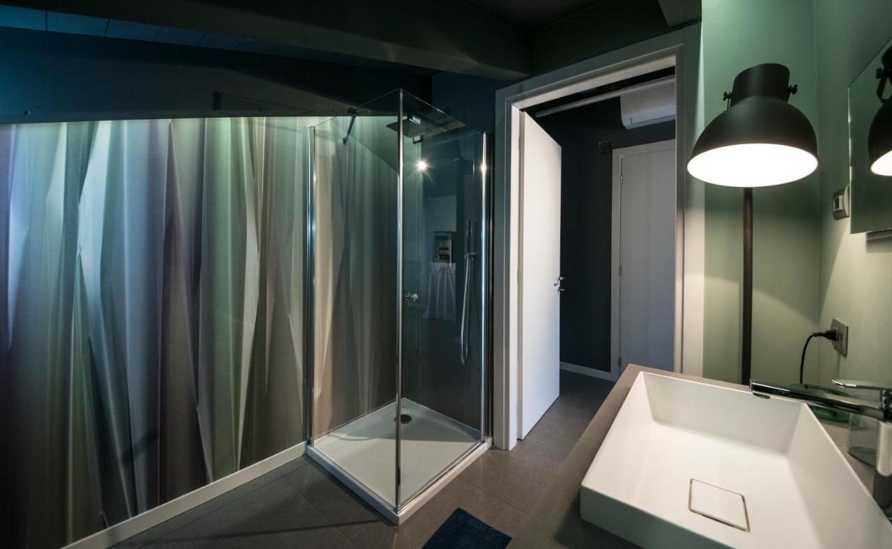 Bed & Breakfast Art Design